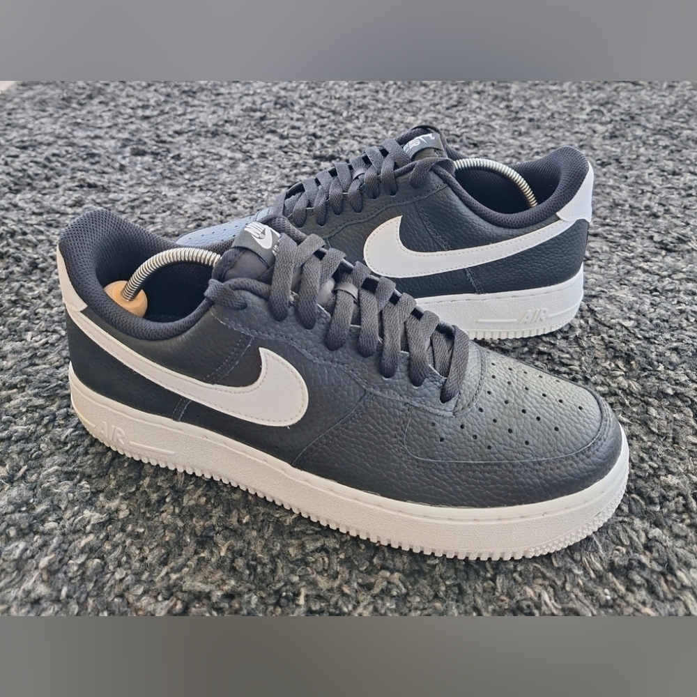 Nike Air Force 1 Men Shoes Size 8.5 Black-White
